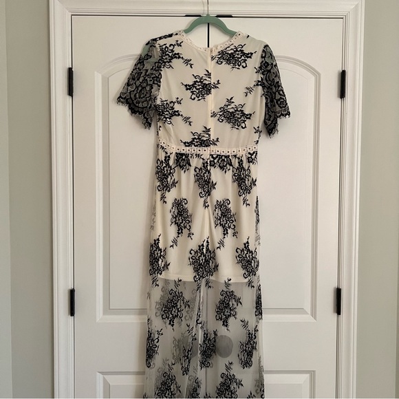 Salt & Soul Hana Floral Lace Maxi - Picture 5 of 7